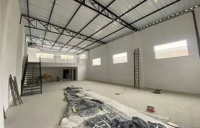 Imagem: O depósito possui 179m² de Área e está localizado em Santa