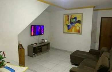 Imagem: A casa possui 2 Dormitórios, 1 Banheiro, 80m² de Área, Varanda