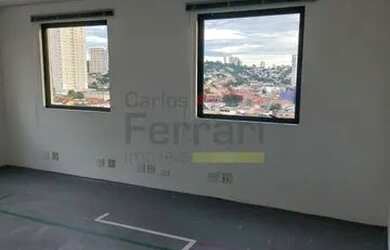 Imagem: O depósito possui 1 Vaga na garagem, 33m² de Área e está