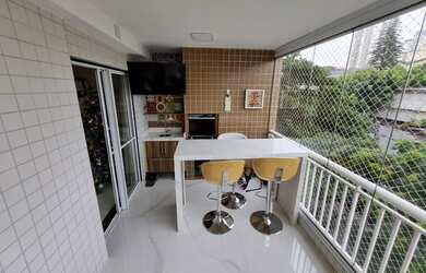 Imagem: O apartamento possui 3 Dormitórios, 2 Banheiros, 2 Vagas na