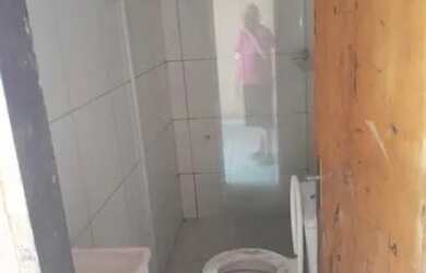 Imagem: A casa possui 5 Dormitórios, 3 Banheiros e está localizado