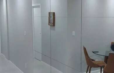 Imagem 2: Apartamento para venda tem 67 metros quadrados com 2 quartos em Centro - Florianópolis - S