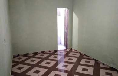 Imagem: A casa possui 1 Dormitório, 1 Banheiro e está localizado