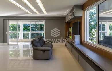 Imagem: A casa em condomínio possui 4 Dormitórios, 5 Banheiros, 3