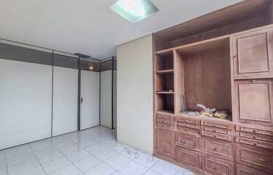 Imagem: O depósito possui 50m² de Área e está localizado em Santa