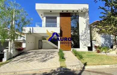 Imagem: A casa em condomínio possui 4 Dormitórios, 5 Banheiros, 4