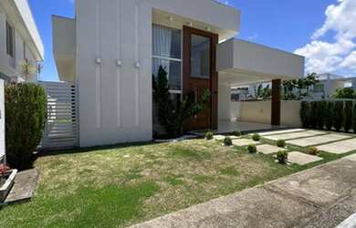 Imagem: A casa possui 4 Dormitórios, 4 Banheiros, 2 Vagas na garagem