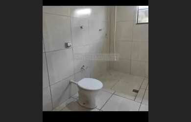 Imagem: A casa possui 2 Dormitórios, 1 Banheiro, 70m² de Área e