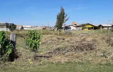 Imagem: O terreno possui 300m² de Área e está localizado em Jaguaruna