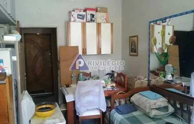 Imagem: A kitnet possui 1 Banheiro, 24m² de Área e está localizado