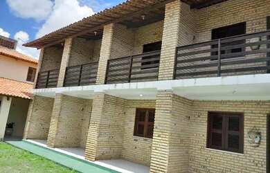 Imagem: A casa possui 5 Dormitórios, 5 Vagas na garagem e está localizado