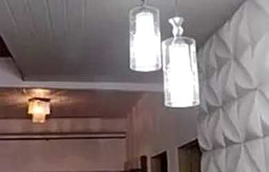 Imagem: A casa possui 4 Dormitórios, 2 Banheiros, 2 Vagas na garagem