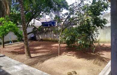 Imagem: A casa possui 2 Dormitórios, 2 Banheiros, 2 Vagas na garagem