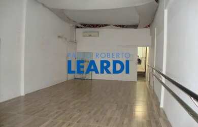 Imagem: O depósito possui 245m² de Área e está localizado em Bairro