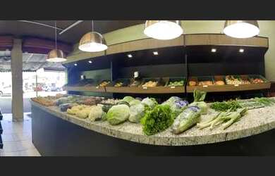 Imagem 5: Hortifruti. 5 Vagas na garagem