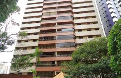 Imagem: O apartamento possui 4 Dormitórios, 4 Banheiros, 2 Vagas na