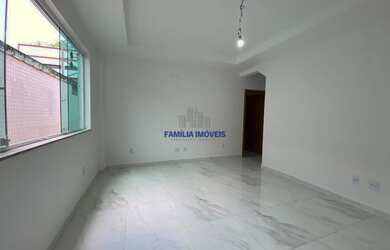 Imagem: A casa possui 3 Dormitórios, 5 Banheiros, 2 Vagas na garagem