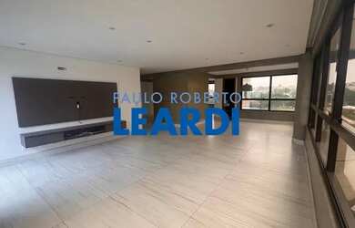 Imagem: O apartamento possui 3 Dormitórios, 5 Banheiros, 4 Vagas na