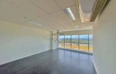 Imagem: O depósito possui 2 Vagas na garagem, 62m² de Área e está