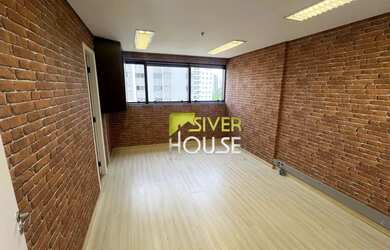 Imagem: O depósito possui 1 Vaga na garagem, 30m² de Área e está