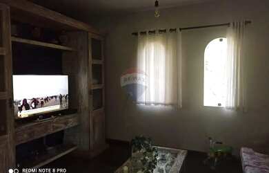 Imagem 6: Encantadora Casa em Mairiporã: Conforto e Praticidade