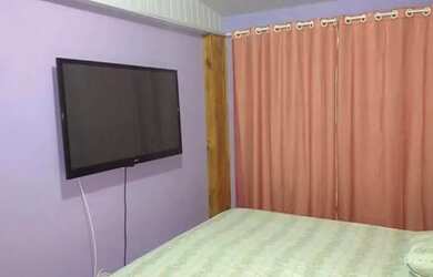 Imagem: A casa em condomínio possui 1 Dormitório, 1 Banheiro, 1 Vaga