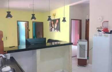 Imagem: A casa possui 2 Dormitórios, 1 Banheiro, 1 Vaga na garagem