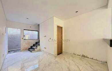 Imagem: A casa possui 2 Dormitórios, 1 Banheiro, 1 Vaga na garagem