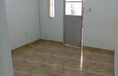 Imagem: A casa possui 2 Dormitórios, 1 Banheiro, 60m² de Área e