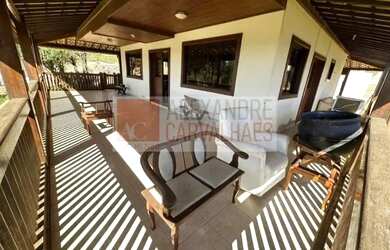 Imagem: A casa em condomínio possui 5 Dormitórios, 5 Banheiros, 5