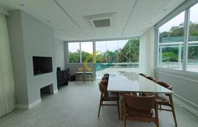 Imagem: O apartamento possui 4 Dormitórios, 3 Banheiros, 2 Vagas na