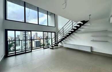 Imagem: O apartamento possui 1 Dormitório, 2 Banheiros, 2 Vagas na