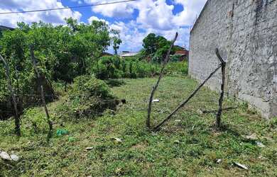 Imagem: O terreno possui 98m² de Área e está localizado em Santa
