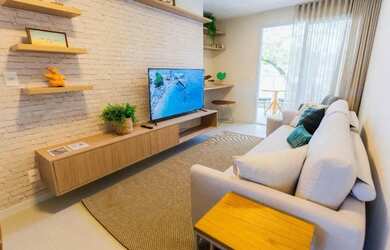 Imagem 2: GUARAJUBA Vilage 2/4. Piscina, Varanda, 70m² de Áreae1 Banheiro