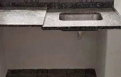 Imagem: A casa possui 1 Dormitório, 1 Banheiro, 35m² de Área e está