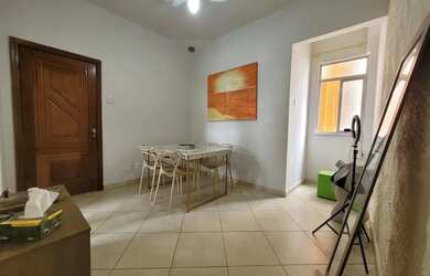 Imagem: O apartamento possui 1 Dormitório, 1 Banheiro, 40m² de Área