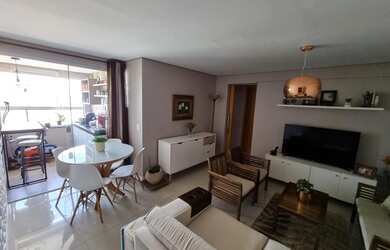 Imagem: O apartamento possui 3 Dormitórios, 1 Banheiro, 1 Vaga na garagem