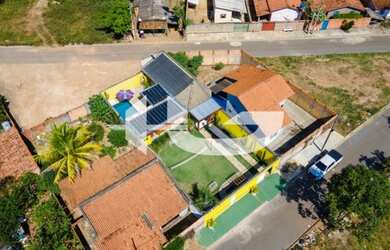 Imagem: A casa possui 1 Dormitório, 2 Banheiros e está localizado