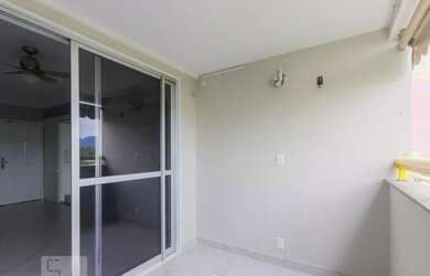 Imagem 6: Lindo 2 qts , varanda e repleto de armários, td espaçoso . Vista indevassada...