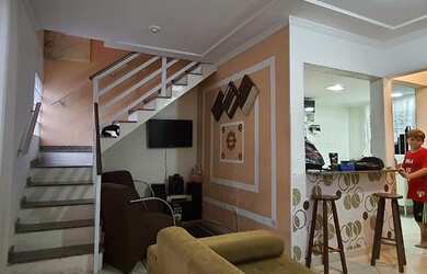 Imagem 2: Sobrado para venda tem 95 metros quadrados com 2 quartos em Solemar -...