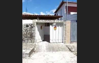 Imagem: A casa possui 5 Dormitórios, 5 Banheiros, 2 Vagas na garagem