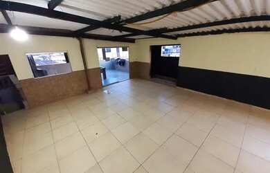 Imagem 3: ALUGO UM SALÃO DE FESTA. Churrasqueira, 3 Vagas na garageme3 Dormitórios