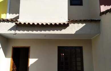 Imagem: A casa em condomínio possui 2 Dormitórios, 2 Banheiros, 1