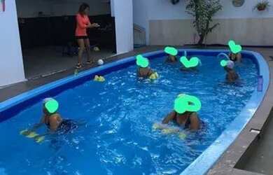 Imagem: A casa à venda possui 2 Dormitórios, 4 Banheiros, 3 Vagas