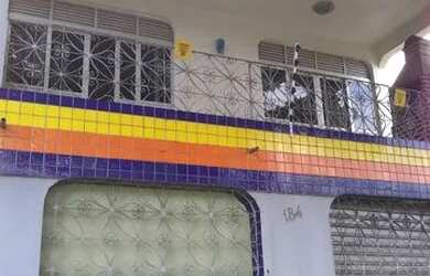 Imagem: A casa possui 3 Dormitórios, 3 Banheiros, 1 Vaga na garagem