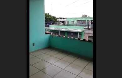 Imagem: A casa possui 3 Dormitórios, 1 Banheiro, 1 Vaga na garagem