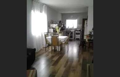 Imagem 1: Maravilhosa casa. 3 Vagas na garageme2 Dormitórios