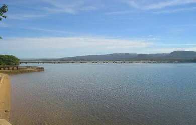 Imagem: O terreno possui 185m² de Área e está localizado em Centro