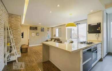 Imagem: O apartamento possui 1 Dormitório, 2 Banheiros, 1 Vaga na garagem