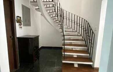 Imagem 7: Casa no Embaré. Churrasqueira, Varanda, Área de serviçoe210m² de Área